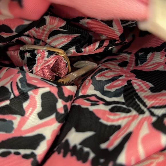 New Lilly Pulitzer Hanging With My Boo Packable Tote, Hibiscus Pink, Rare! - Picture 7 of 8